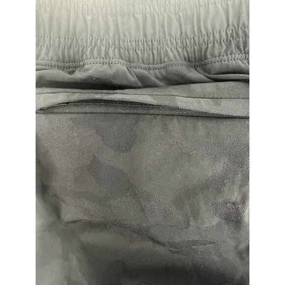 Athleta Brooklyn Textured Lined Jogger Black Monochromatic Camo Print Size 14 - Picture 7 of 8